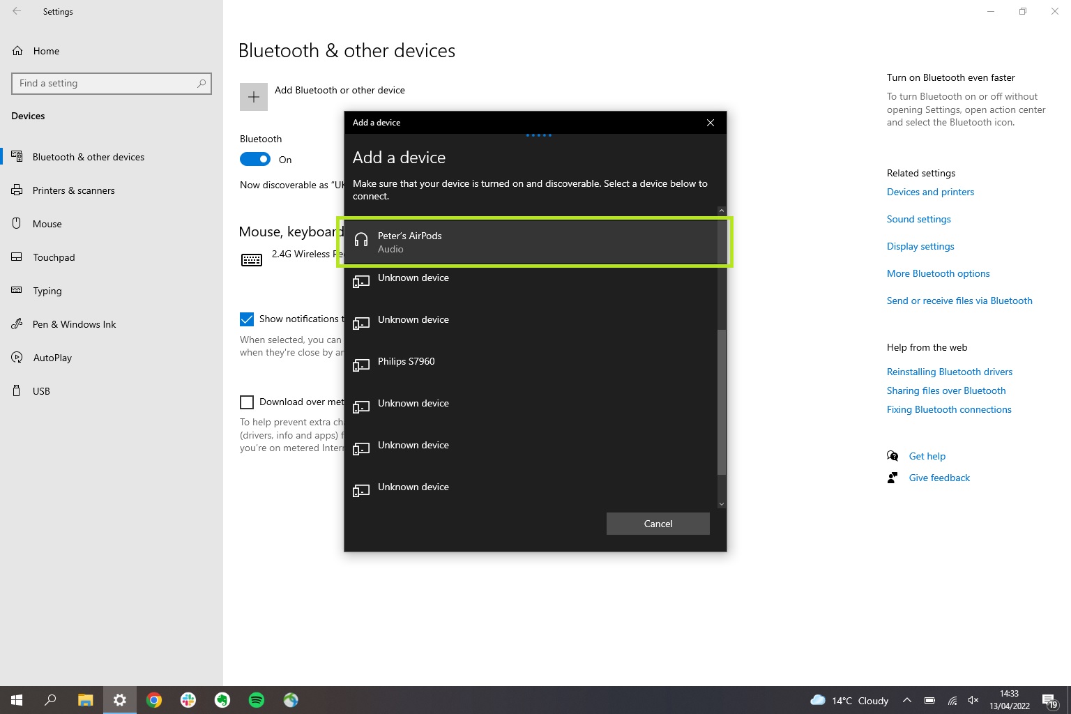 AirPod'ların bir PC'ye nasıl bağlanacağını gösteren Windows 10 Bluetooth cihaz eşleştirme listesini gösteren bir ekran görüntüsü