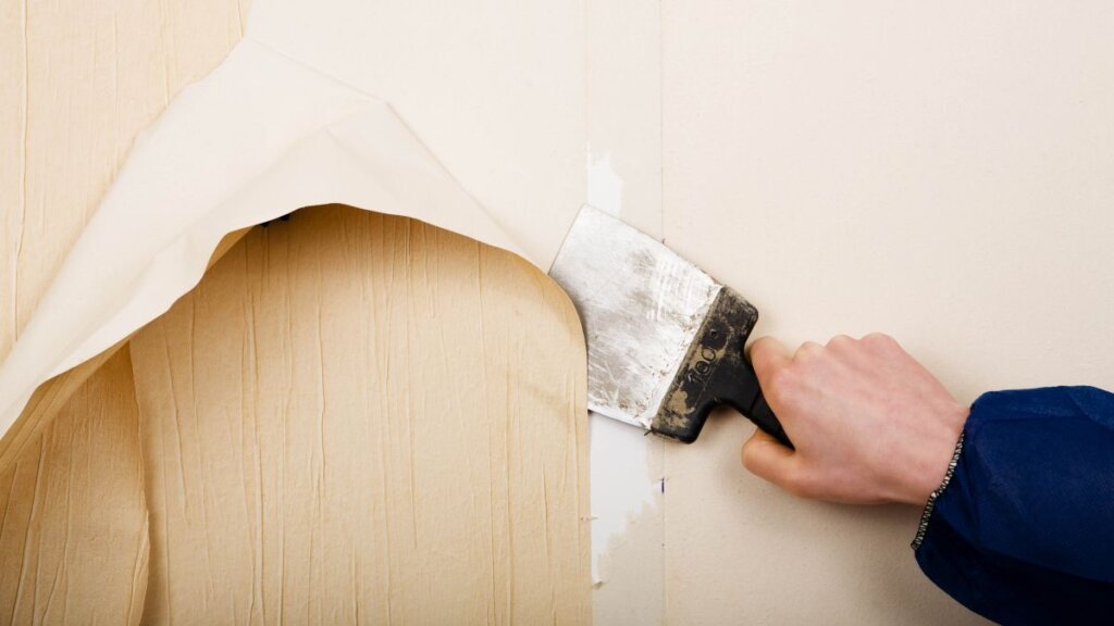 Duvarlarınıza zarar vermeden duvar kağıdı nasıl kaldırılır